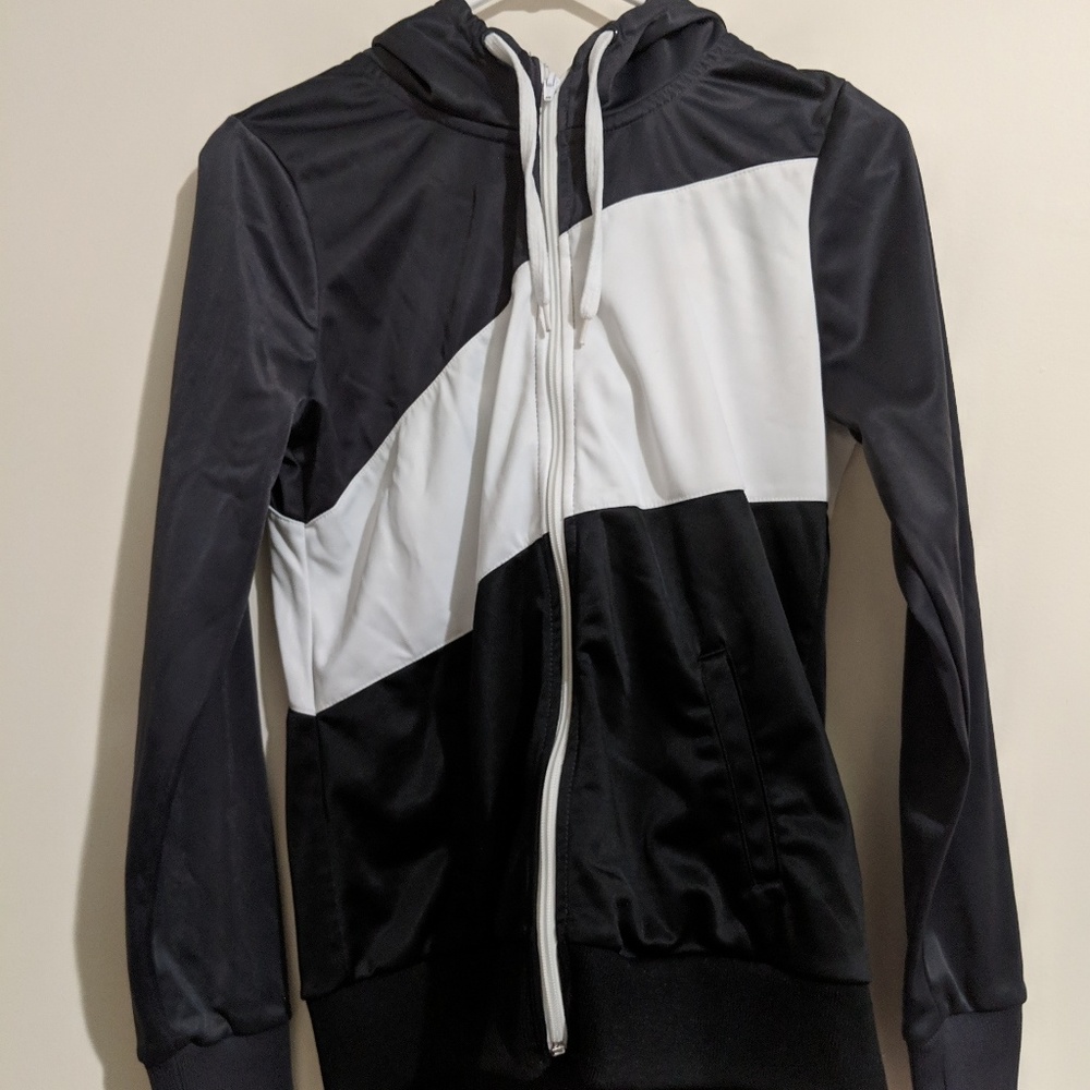 Active zip up